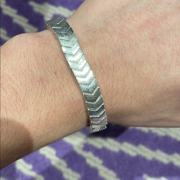 Silver beaded bracelet - Picture 3 of 5